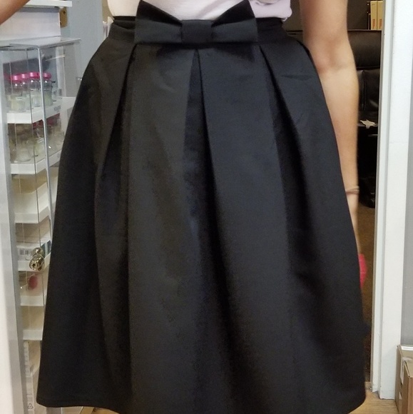 Skirt - Picture 5 of 6